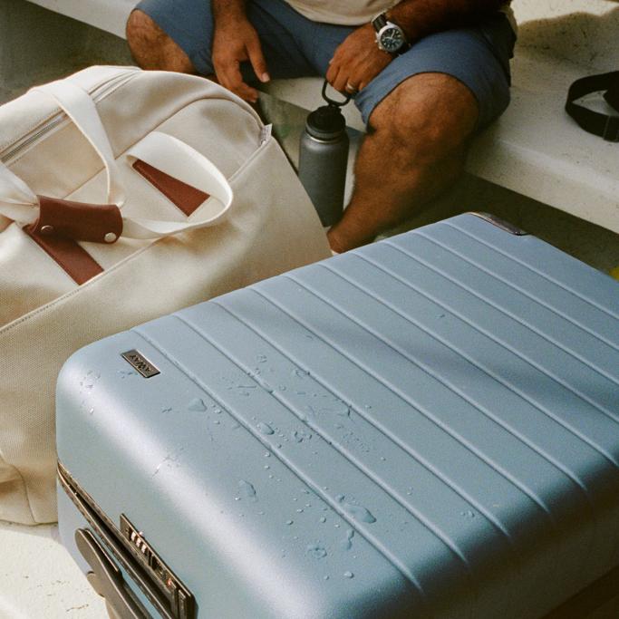 Away vs Rimowa Review